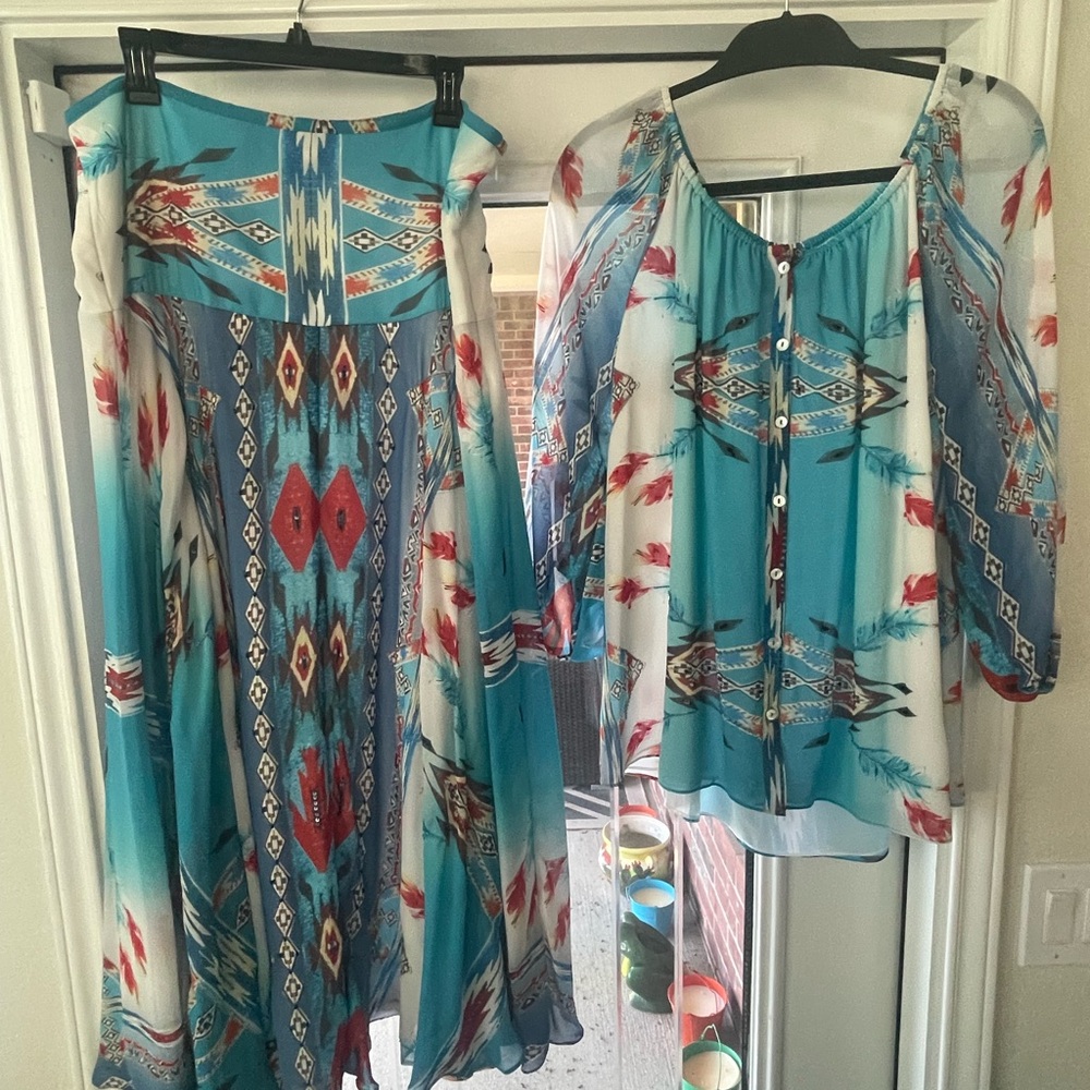 Vibrant A-Line Skirt and Blouse Set in Turquoise and Red
